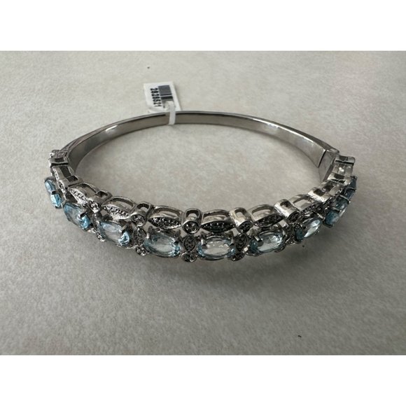 Silver tone 316 L Stainless steel light pale blue rhinestones bangle bracelet - Picture 2 of 9